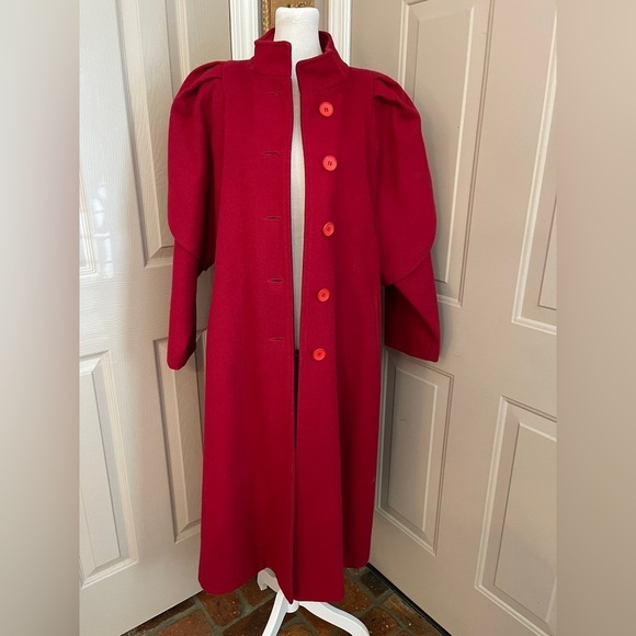 Bryant Park vintage 80s red wool dress trench coat with caplet sleeves Size 14.